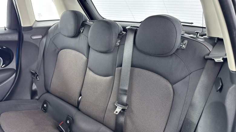 MINI Hatchback 1.5 Cooper Classic Premium 5dr Petrol Hatchback